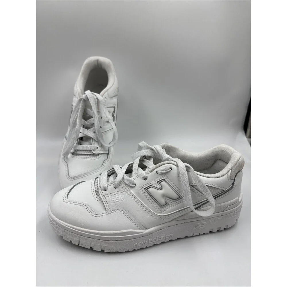 New balance 550 Boys Size 6 GSB550WW Triple White Sneakers Shoes